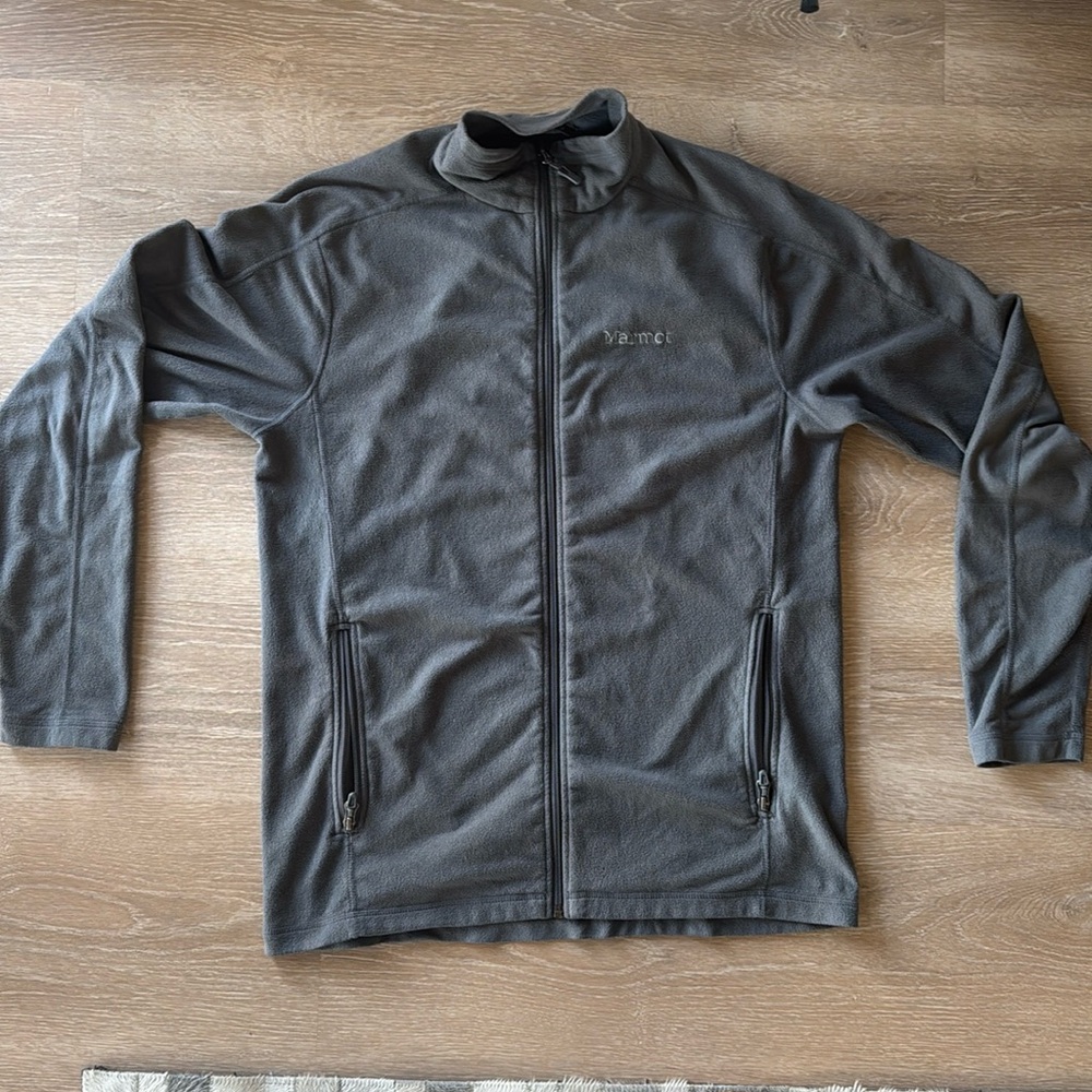 Large Marmot, gray zip jacket